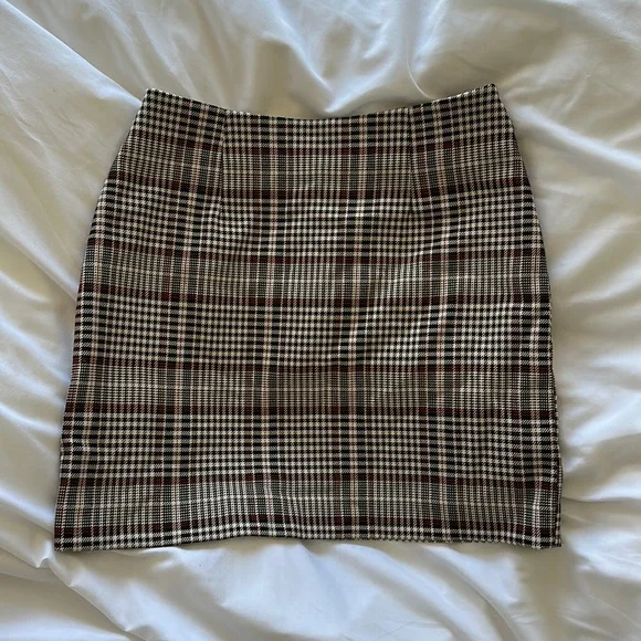 H&M Plaid Mini Skirt - Picture 1 of 4